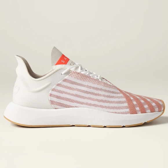 Saysh One Sneaker - Picture 1 of 11